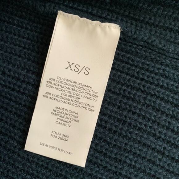 Cabi Chuncky Knit Sweater With detachable Neck Line - Picture 10 of 11